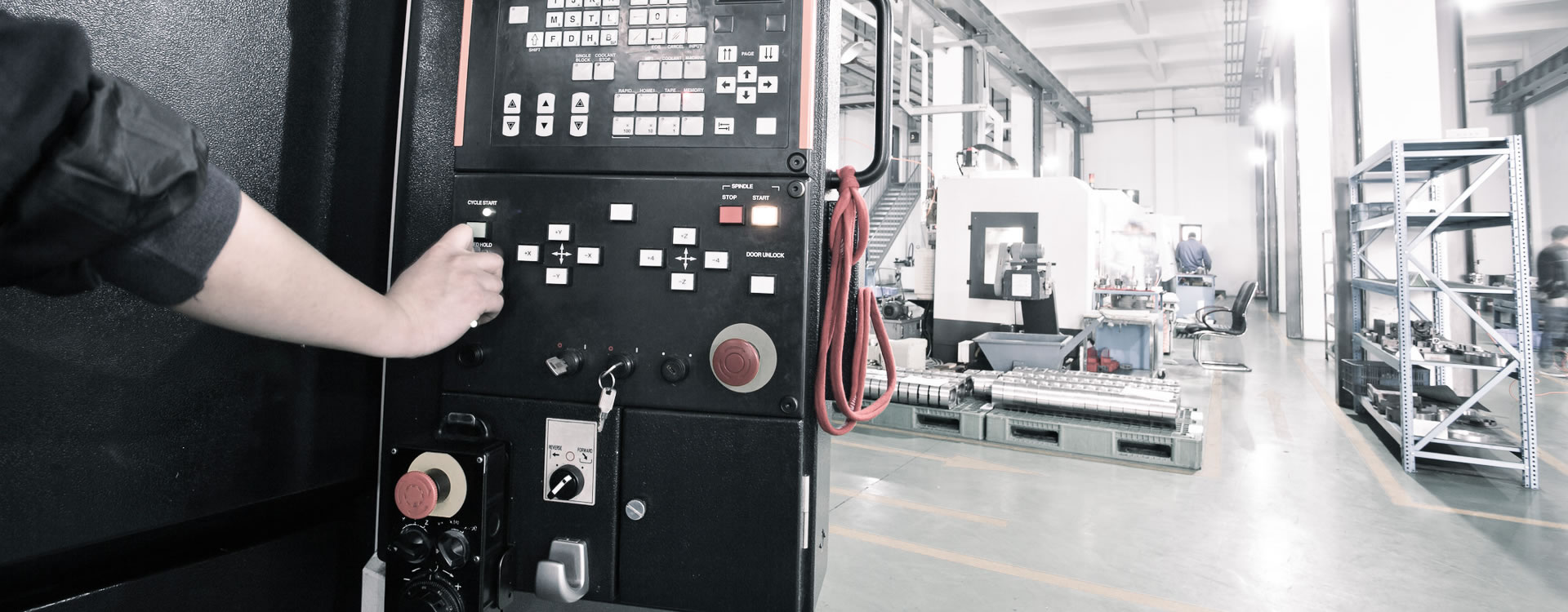 Drehen, Fräsen, Mehrspindelbohren (Perforieren), Stanzteile & Schweißbaugruppen sowie Aluprofiltechnik